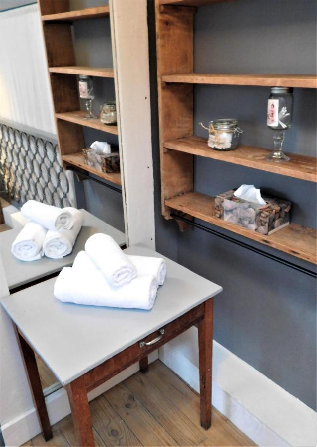 Le Prieure Saint Louis Bed & Breakfast Floure Bagian luar foto